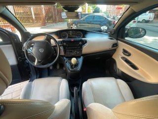 Lancia Ypsilon 2012