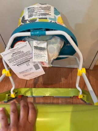 Andador correpasillos Bright Starts verde