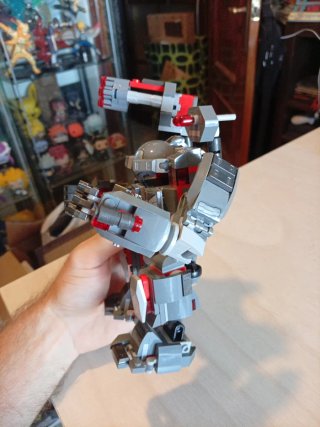 LEGO Marvel War Machine Buster