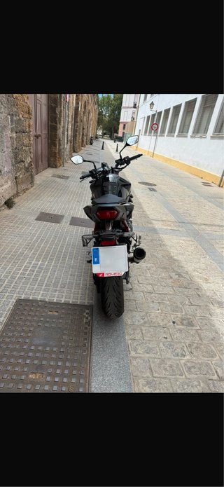 Honda Hornet 750 Negra/Roja