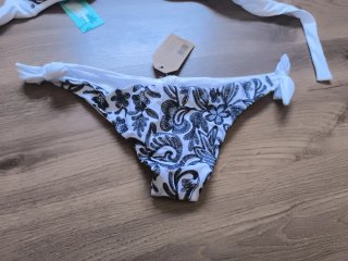Bikini Calzedonia Blanco y Negro
