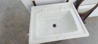 Lavabo antiguo madera y cerámica
