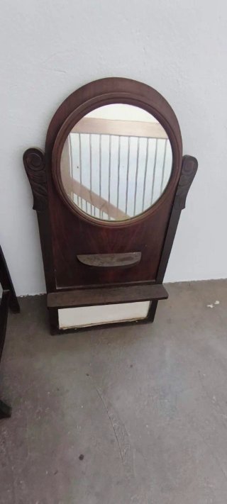Lavabo antiguo madera y cerámica