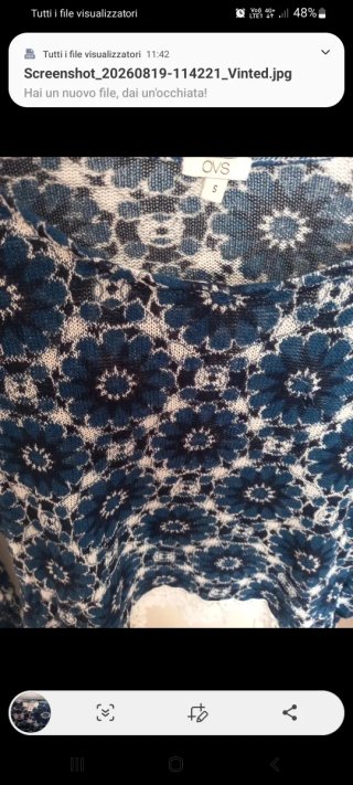 Maglia donna fantasia floreale con pizzo