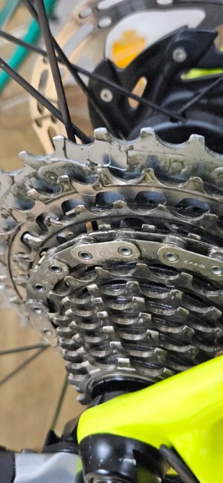 Vendo Grupo SRAM Red AXS 12v