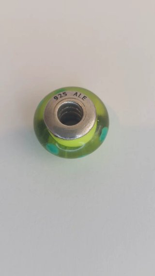Charm Pandora Verde Lunares