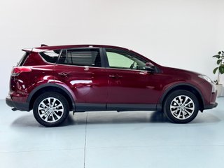 Toyota Rav4 2.0D 150D 2WD Advance