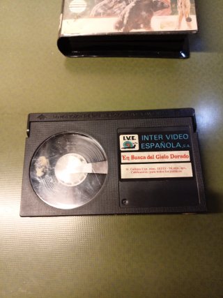 Película VHS En Busca del Cielo Dorado