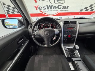 Suzuki Grand Vitara 1.9DDiS 2011 40.000km! (B)