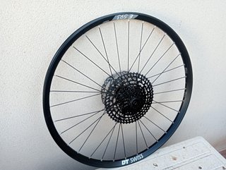 29 x30 DT Swiss enduro ebike rueda trasera nueva