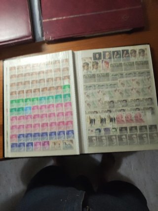 2 clasificadores con 1551 sellos de España usados