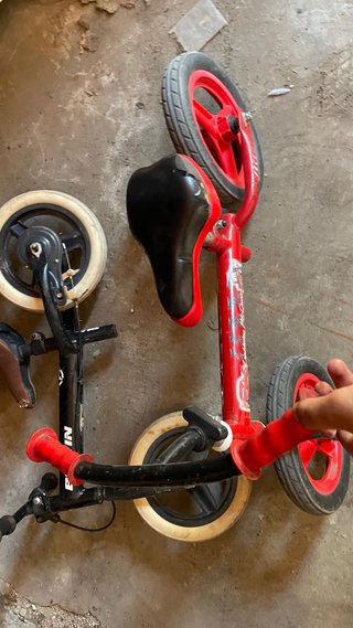 Patinete y 2 Bicicletas Infantiles