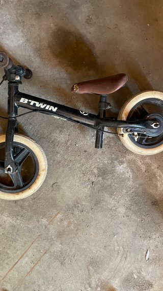 Patinete y 2 Bicicletas Infantiles