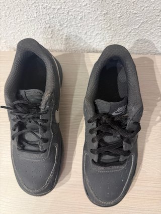 Nike Air Force 1 Gris Plata