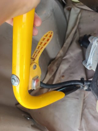 Máquina para hacer hoyos en el suelo