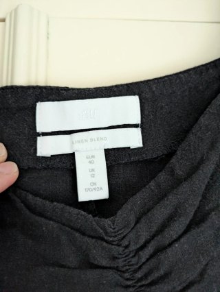 Blusa negra escote cuadrado