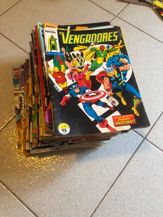 Lote 65 Cómics Los Vengadores Vol. 1 Comics Forum