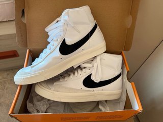 Nike Blazer Mid '77 VNTG Blanco/Negro Talla 7.5