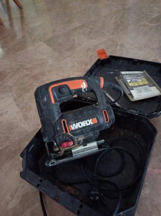 Caladora Worx con maletín