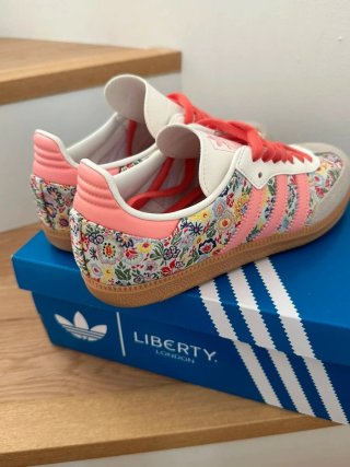 Adidas Samba OG Liberty Talla 40 Floral