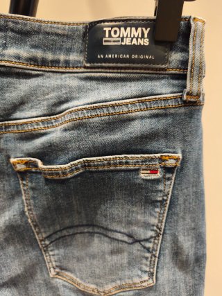 Bermudas denim Tommy Jeans talla 27