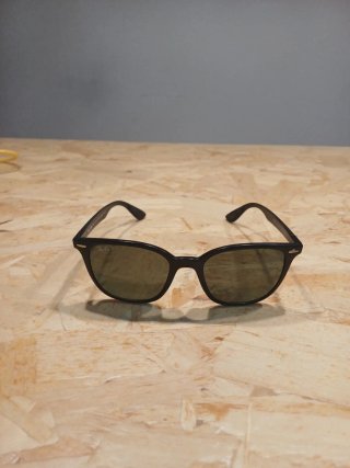 Gafas de sol Ray-Ban polarizadas negras