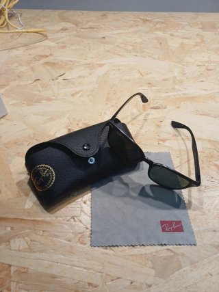 Gafas de sol Ray-Ban polarizadas negras
