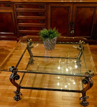 Mesa de centro cristal y metal dorado
