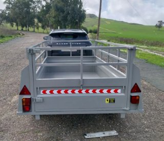 Disponibilidad inmediata Remolque volquete 210x130