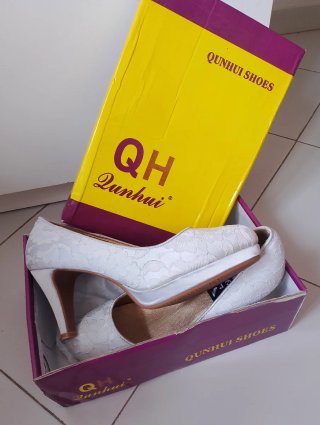 Zapatos de tacón Meer talla 39