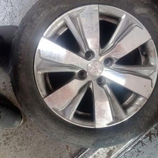 Llanta peugeot 2008 99535