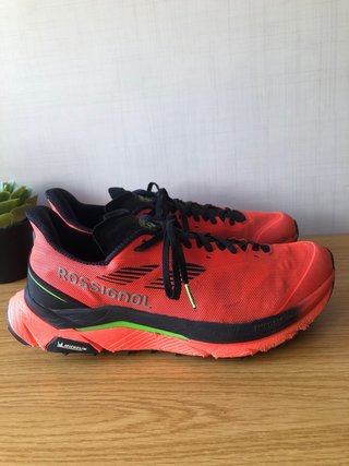 Zapatillas Trail Rossignol Vezor naranja y negro