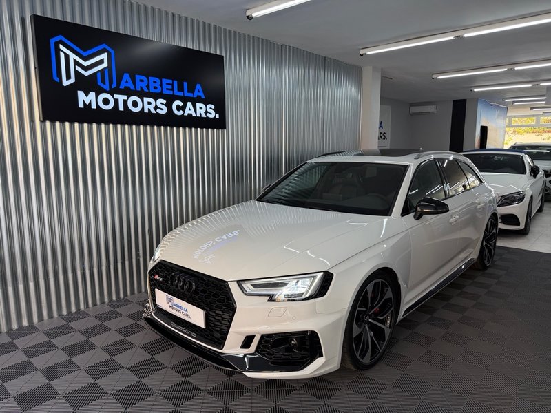 Audi RS4 2018 - foto 1