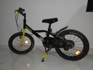 Bicicleta Infantil B'TWIN Negra y Amarilla