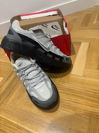 Nike P6000 grises y negras Talla 45