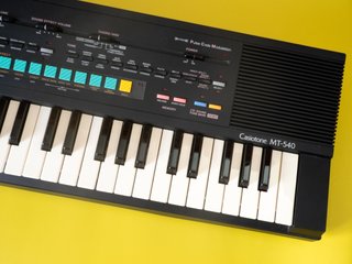 Teclado Casio MT-540
