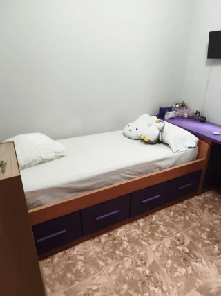 Cama con 4 cajones