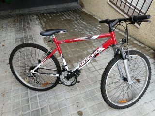 Bicicleta de Montaña Roja SPEED