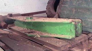 2 Torretas / Jamones pala BMH John Deere 4420.
