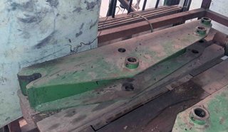 2 Torretas / Jamones pala BMH John Deere 4420.