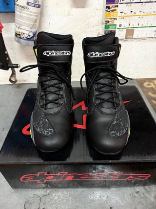 Botas Alpinestars Negras Talla 43.