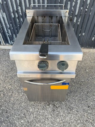 Freidora Industrial de acero inox -  ZUMRICO