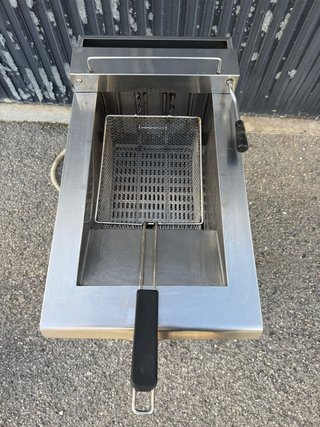 Freidora Industrial de acero inox -  ZUMRICO