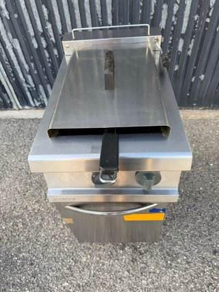 Freidora Industrial de acero inox -  ZUMRICO