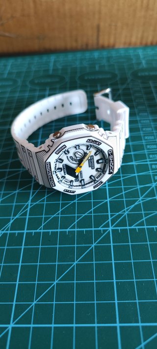 Reloj Casio G-Shock Blanco y Negro