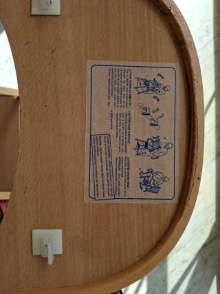 Trona de madera para bebé