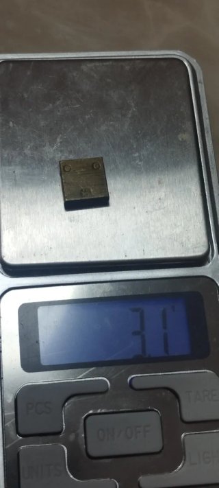 Lote de dos ponderales antiguos