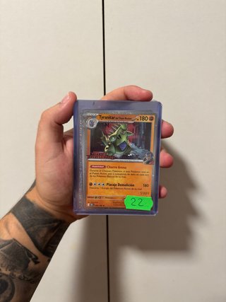 Tyranitar del Team Rocket STAFF