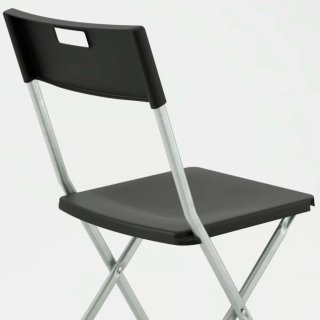 Vendo 4 Sillas Plegables IKEA Negras.