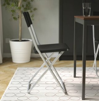 Vendo 4 Sillas Plegables IKEA Negras.
